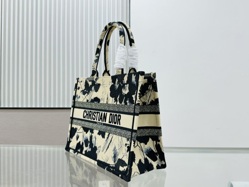 Dior Shopping Bags